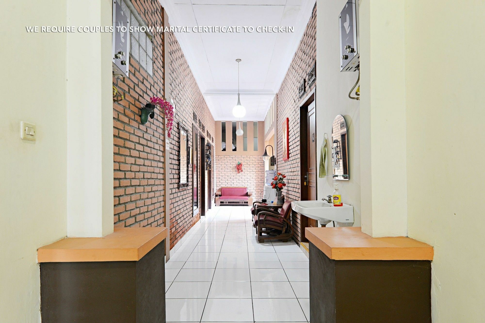 Zen Rooms Antapani Syariah Bandung Exterior photo
